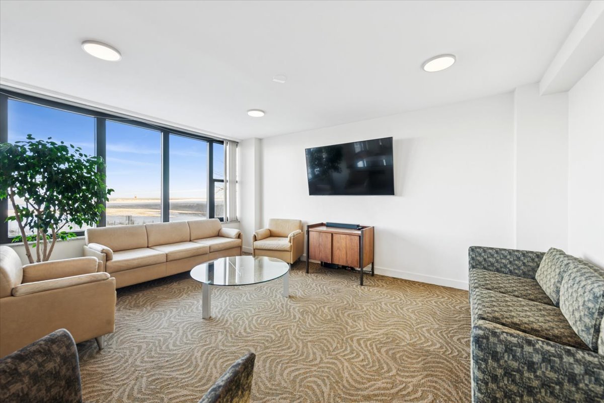 5801 North Sheridan Road, Unit 2B Chicago, IL 60660 - Photo 23 of 24