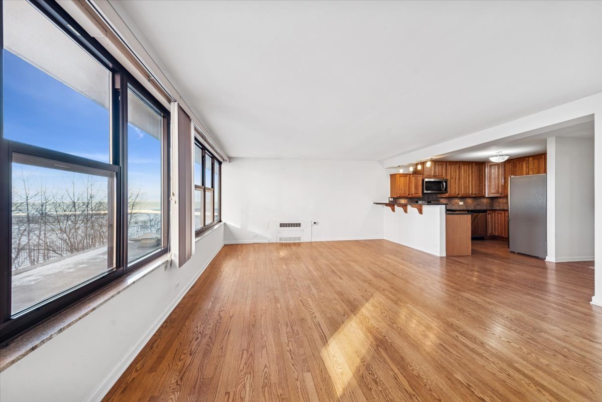 5801 North Sheridan Road, Unit 2B Chicago, IL 60660 - Photo 5 of 24