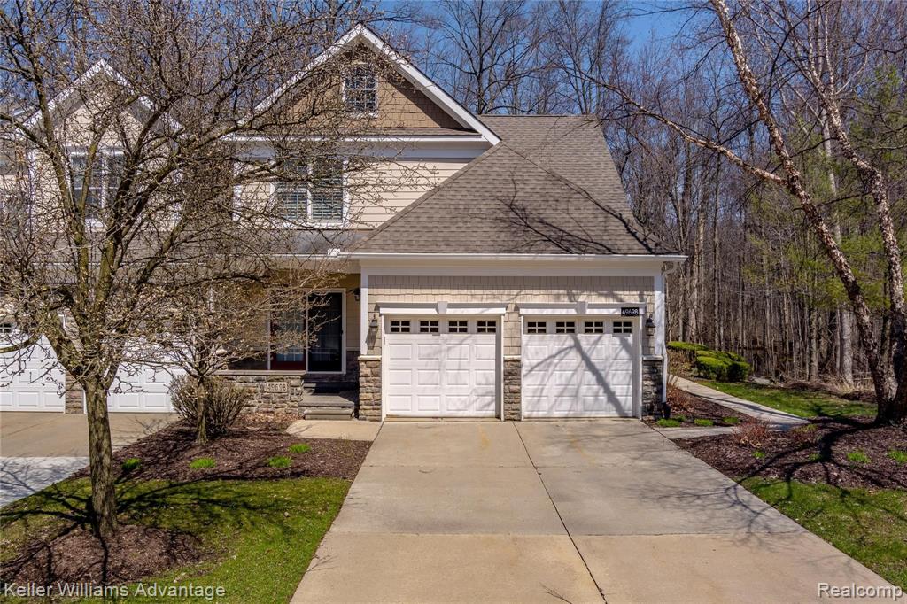 49698 Timber Trail Novi, MI 48374 - Photo 1 of 44