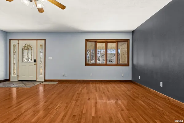 $250,000 | 604 South Pleasant Hill Road, East Peoria, IL 61611