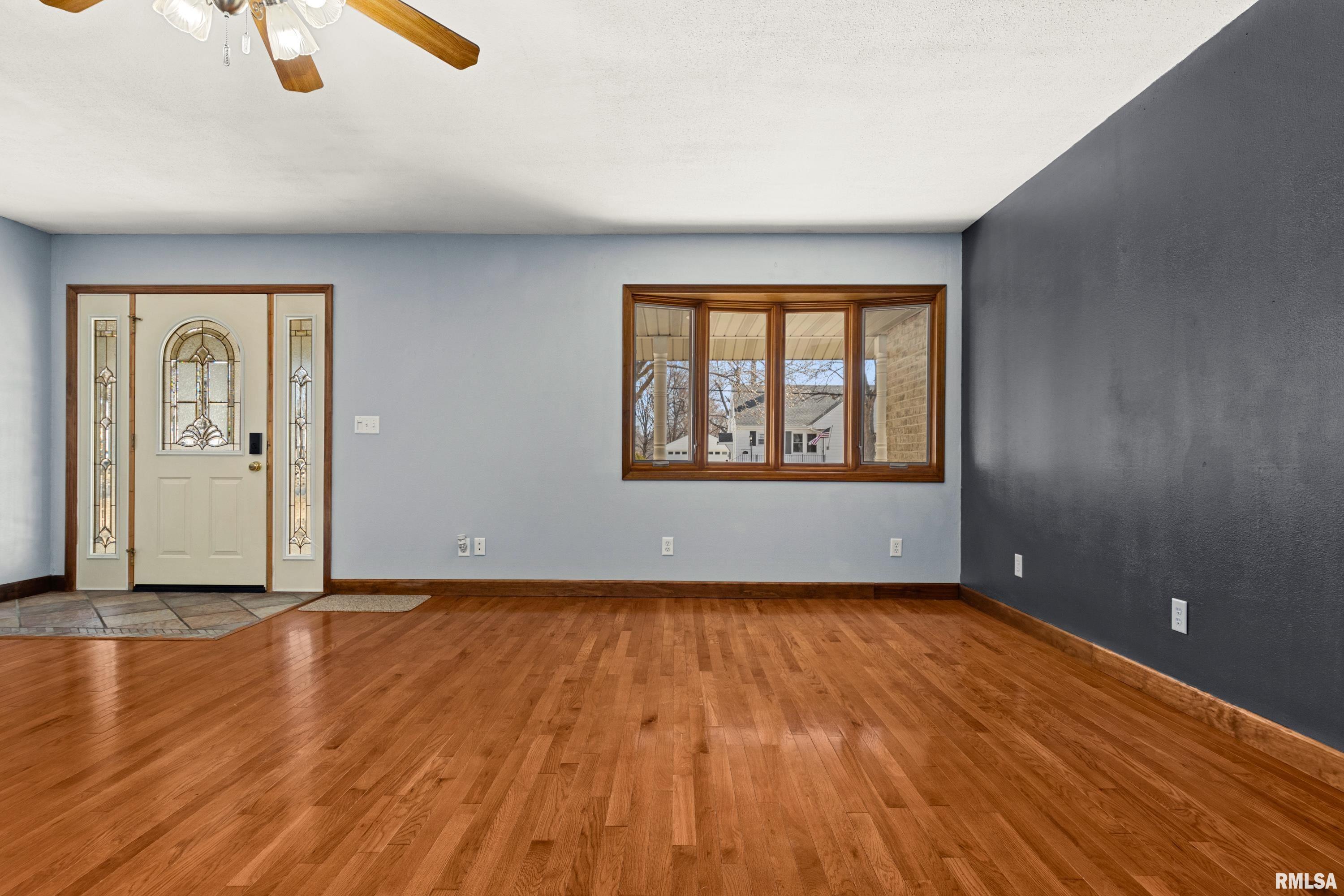 604 South Pleasant Hill Road East Peoria, IL 61611 - Photo 11 of 57