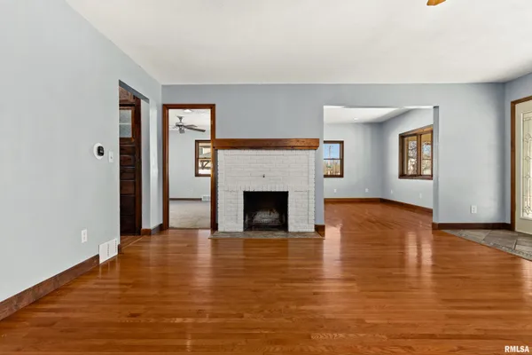 $250,000 | 604 South Pleasant Hill Road, East Peoria, IL 61611