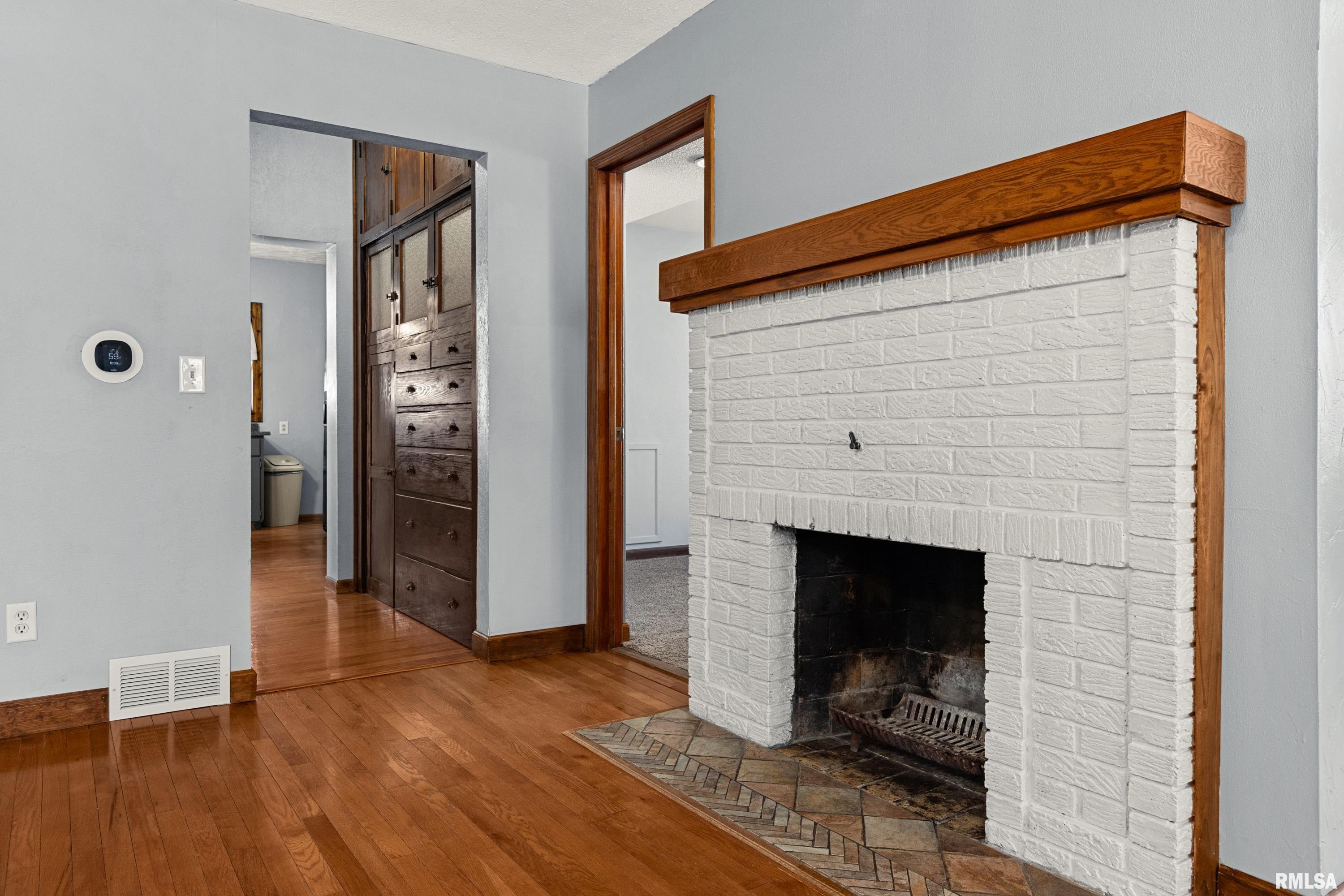 604 South Pleasant Hill Road East Peoria, IL 61611 - Photo 13 of 57