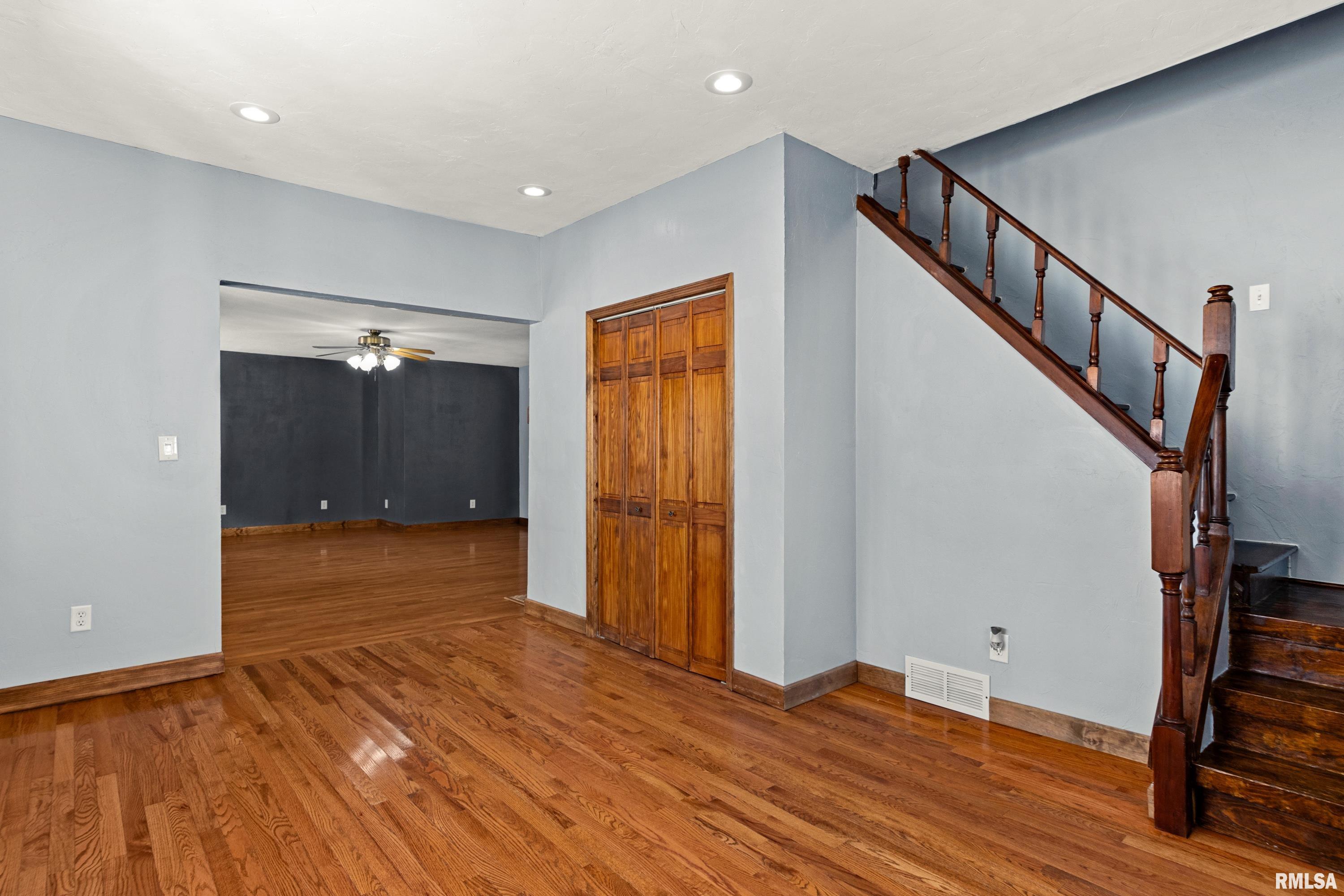 604 South Pleasant Hill Road East Peoria, IL 61611 - Photo 16 of 57