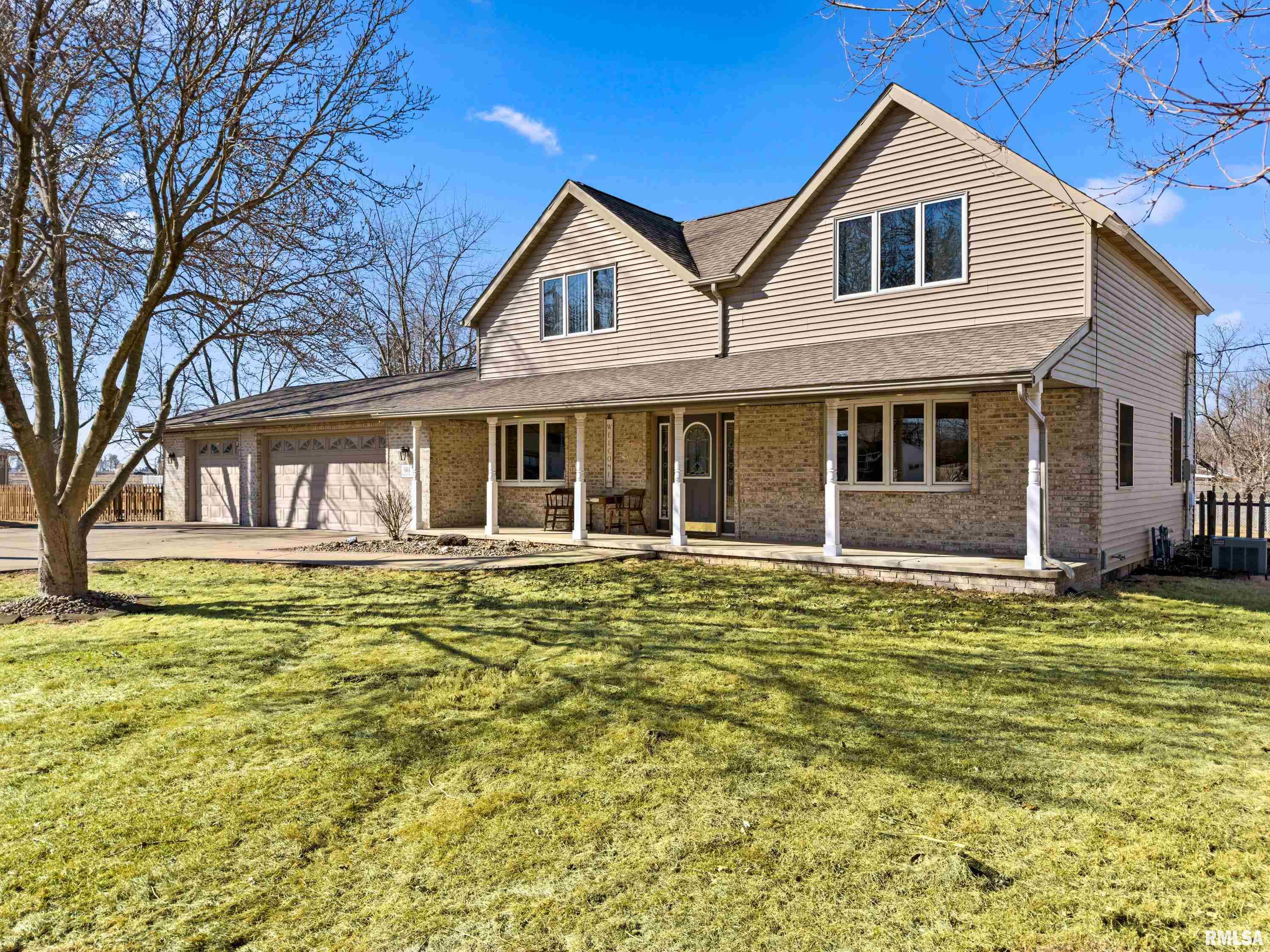 604 South Pleasant Hill Road East Peoria, IL 61611 - Photo 2 of 57