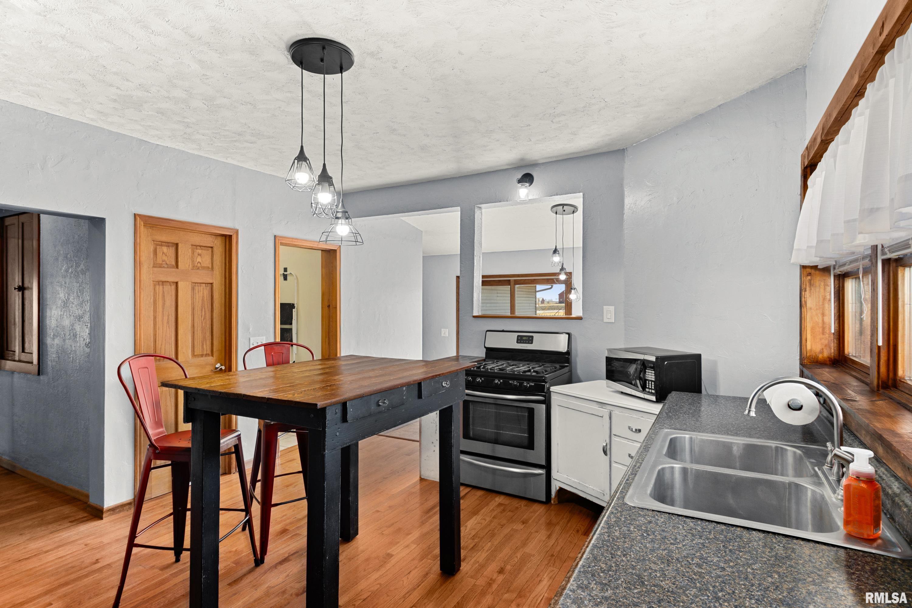 604 South Pleasant Hill Road East Peoria, IL 61611 - Photo 21 of 57