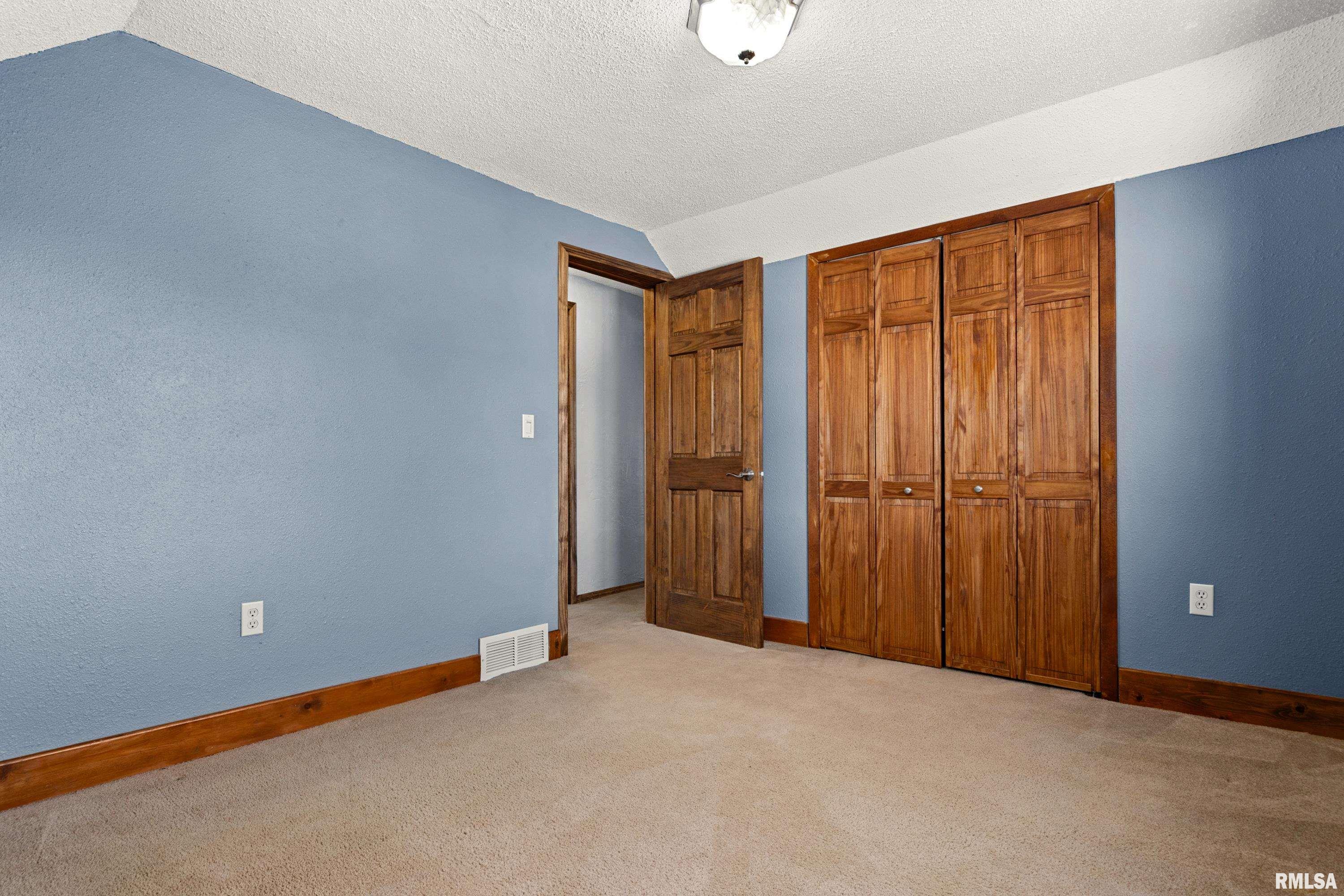 604 South Pleasant Hill Road East Peoria, IL 61611 - Photo 38 of 57