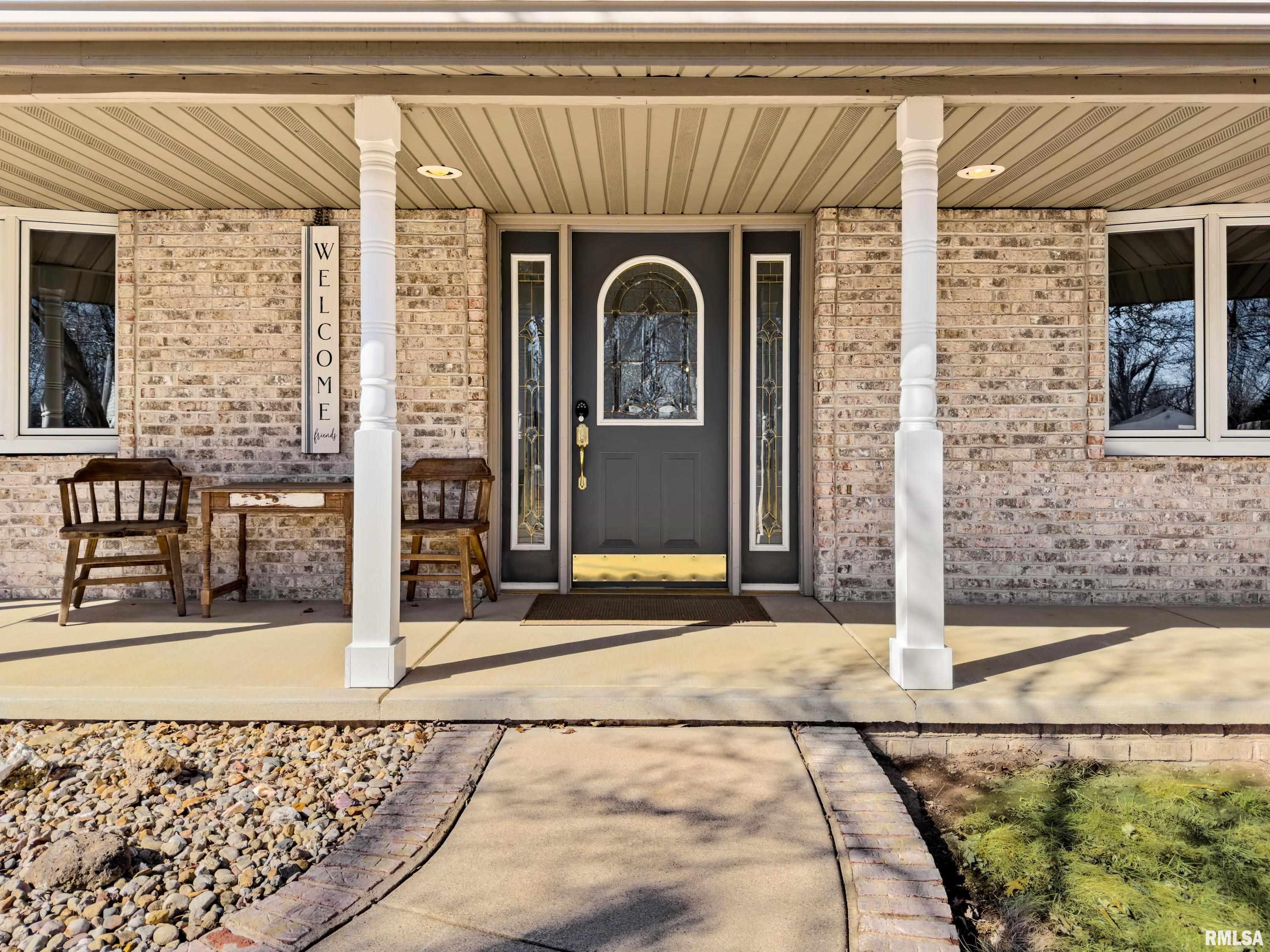 604 South Pleasant Hill Road East Peoria, IL 61611 - Photo 4 of 57