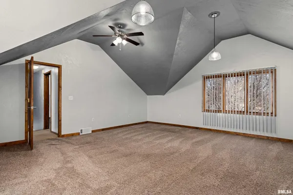 $250,000 | 604 South Pleasant Hill Road, East Peoria, IL 61611