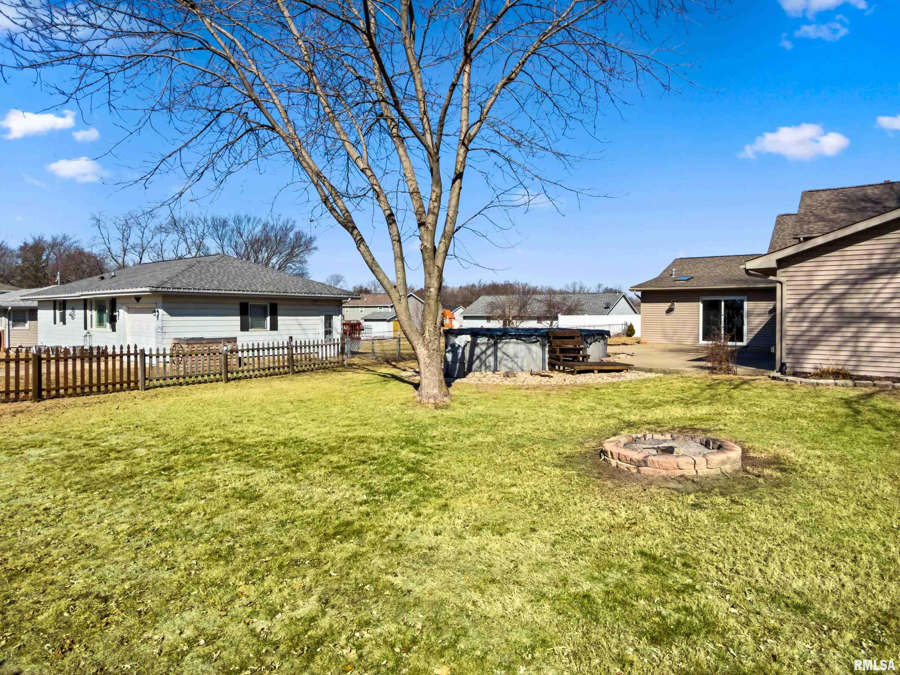 604 South Pleasant Hill Road East Peoria, IL 61611 - Photo 48 of 57