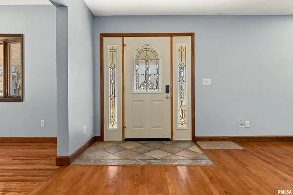 $250,000 | 604 South Pleasant Hill Road, East Peoria, IL 61611