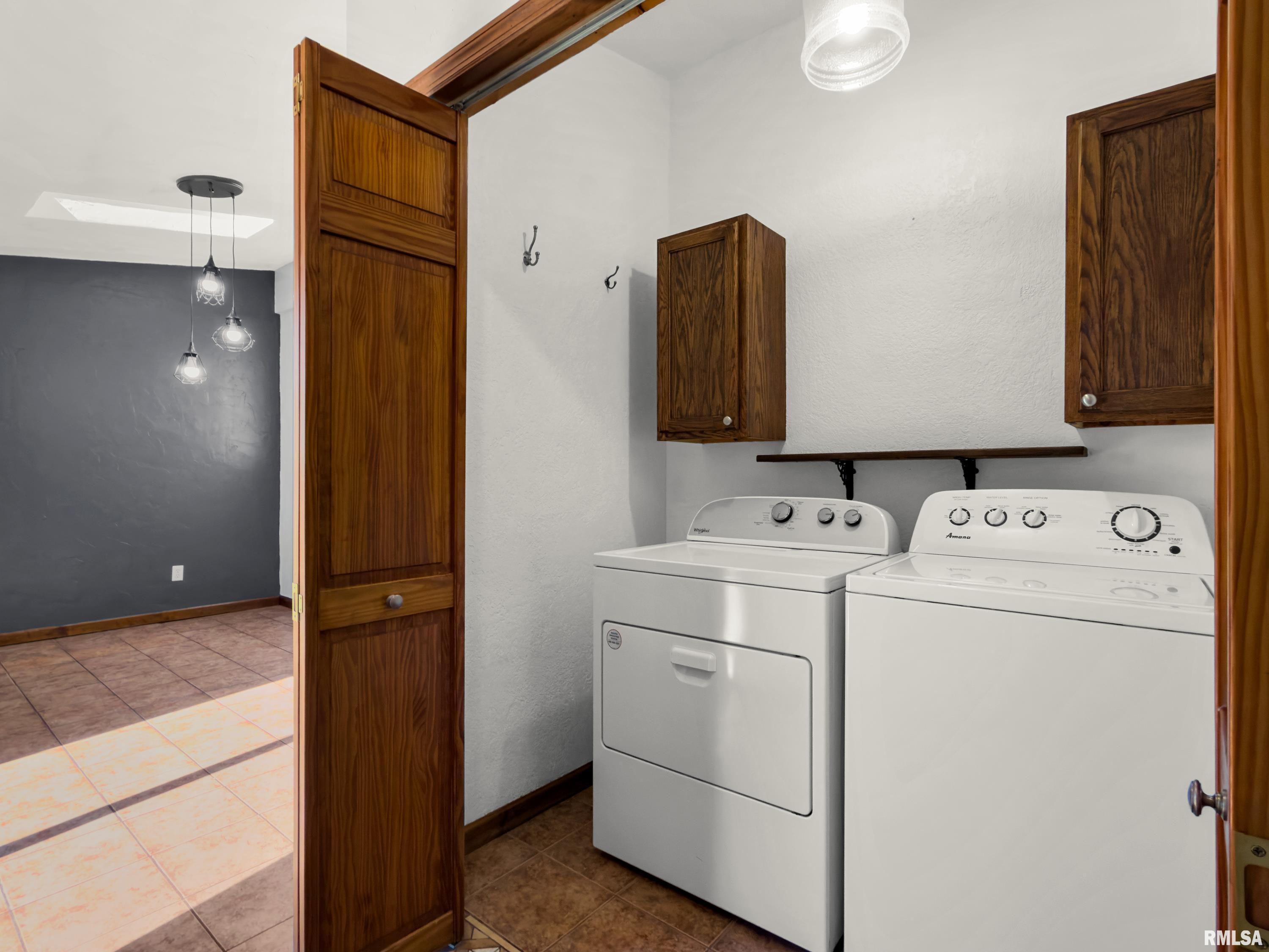 604 South Pleasant Hill Road East Peoria, IL 61611 - Photo 6 of 57