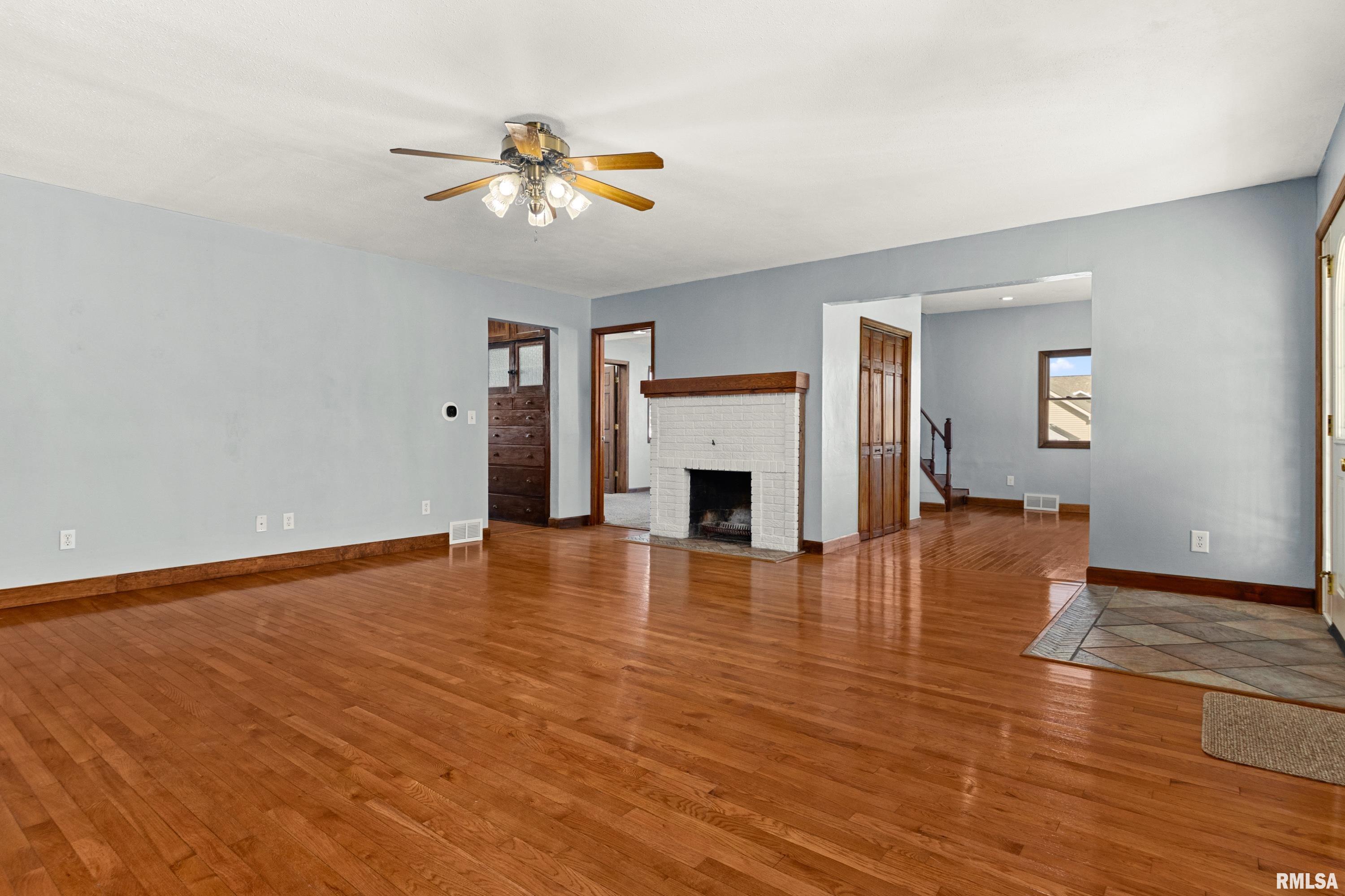 604 South Pleasant Hill Road East Peoria, IL 61611 - Photo 8 of 57