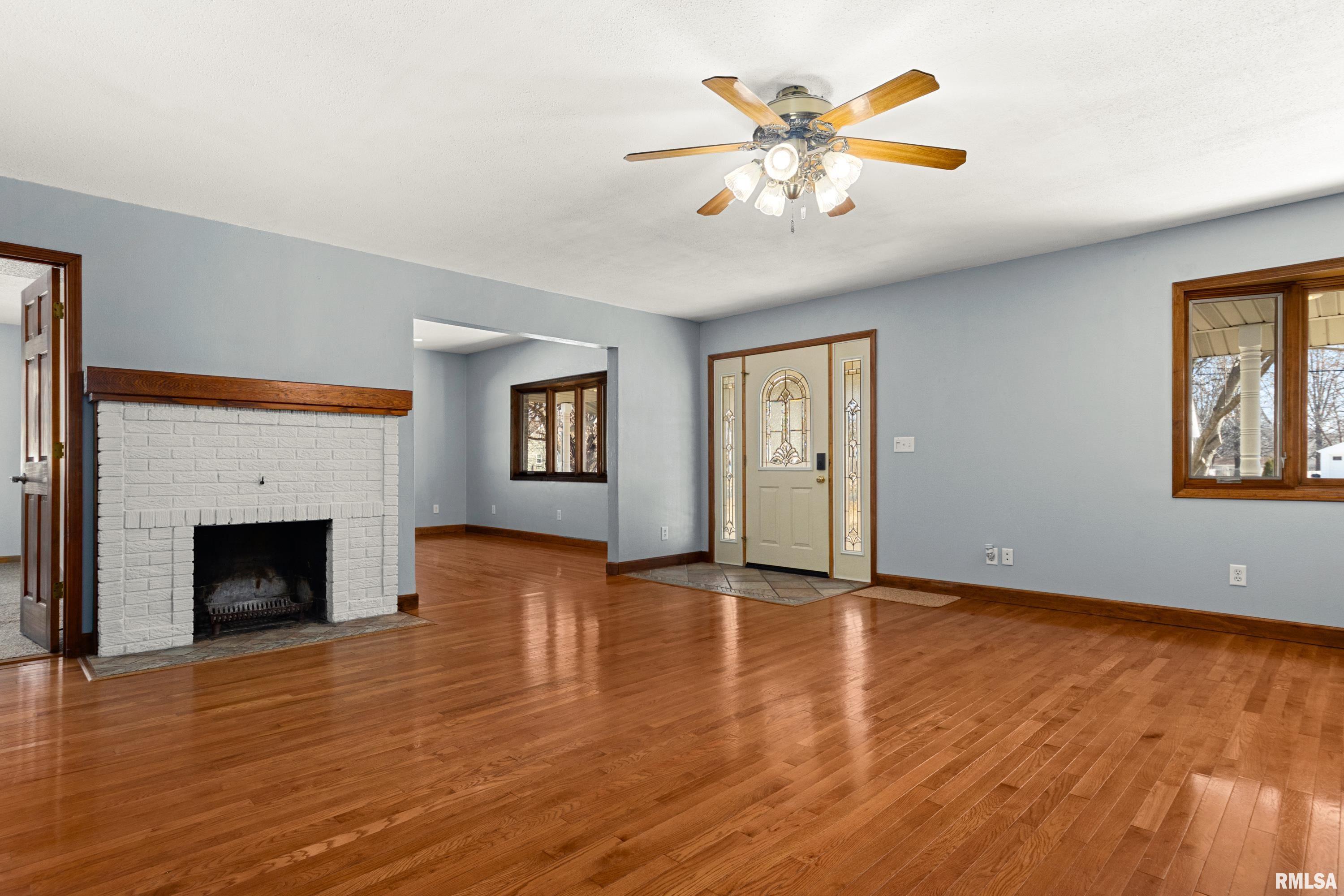 604 South Pleasant Hill Road East Peoria, IL 61611 - Photo 9 of 57