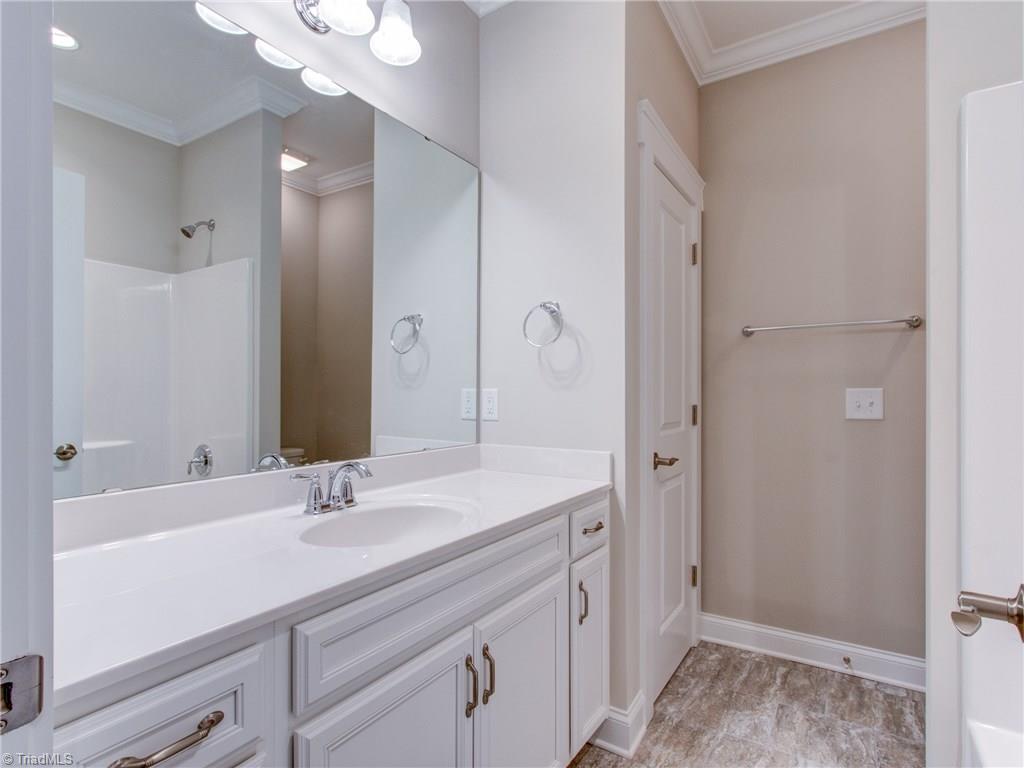 5515 Rambling Road Greensboro, NC 27409 - Photo 22 of 30