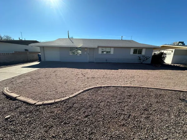 $1,995 | 427 East Riviera Drive, Tempe, AZ 85282