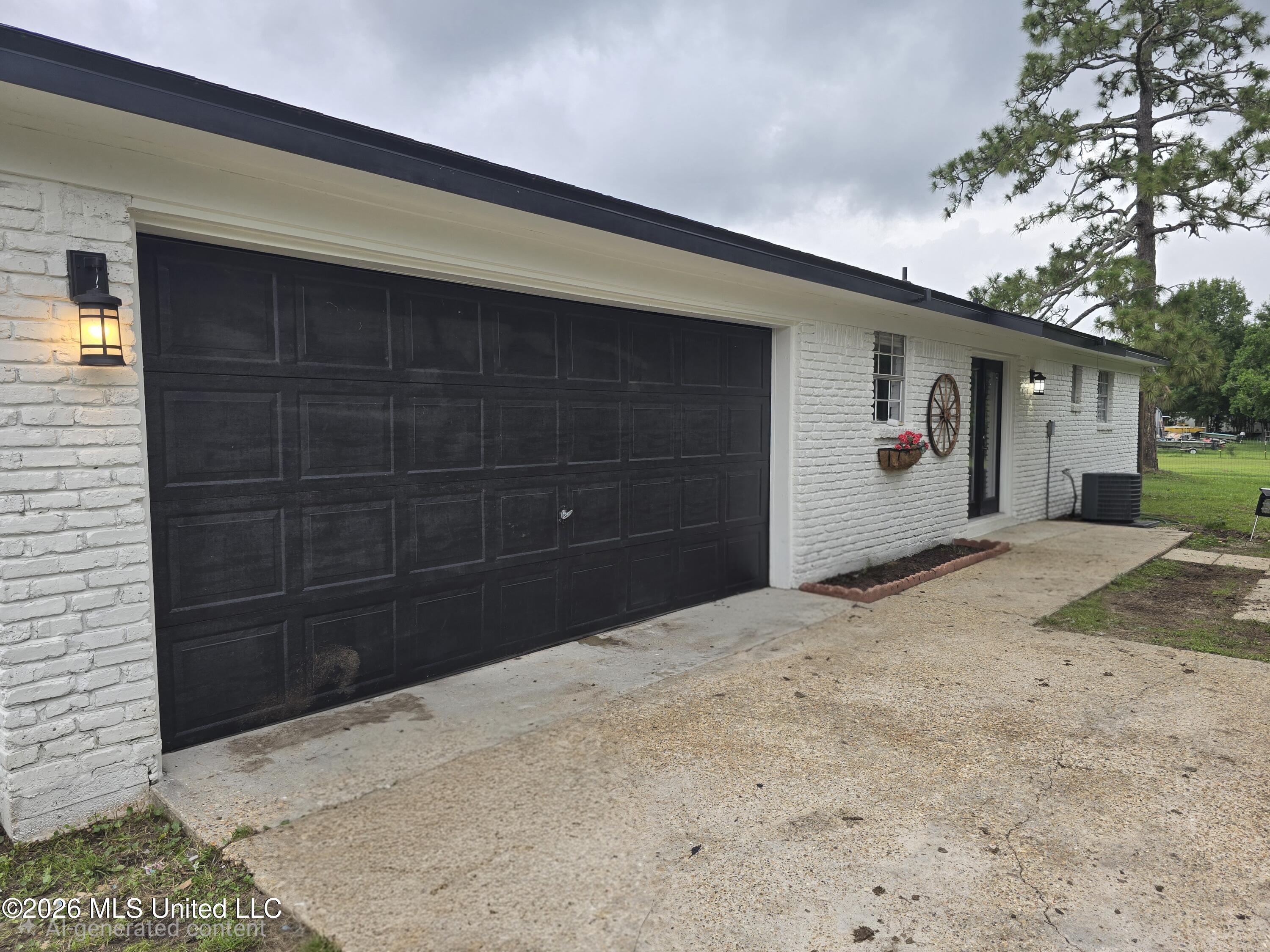 14200 Timber Ridge Drive Moss Point, MS 39562 - Photo 4 of 26 1000014151