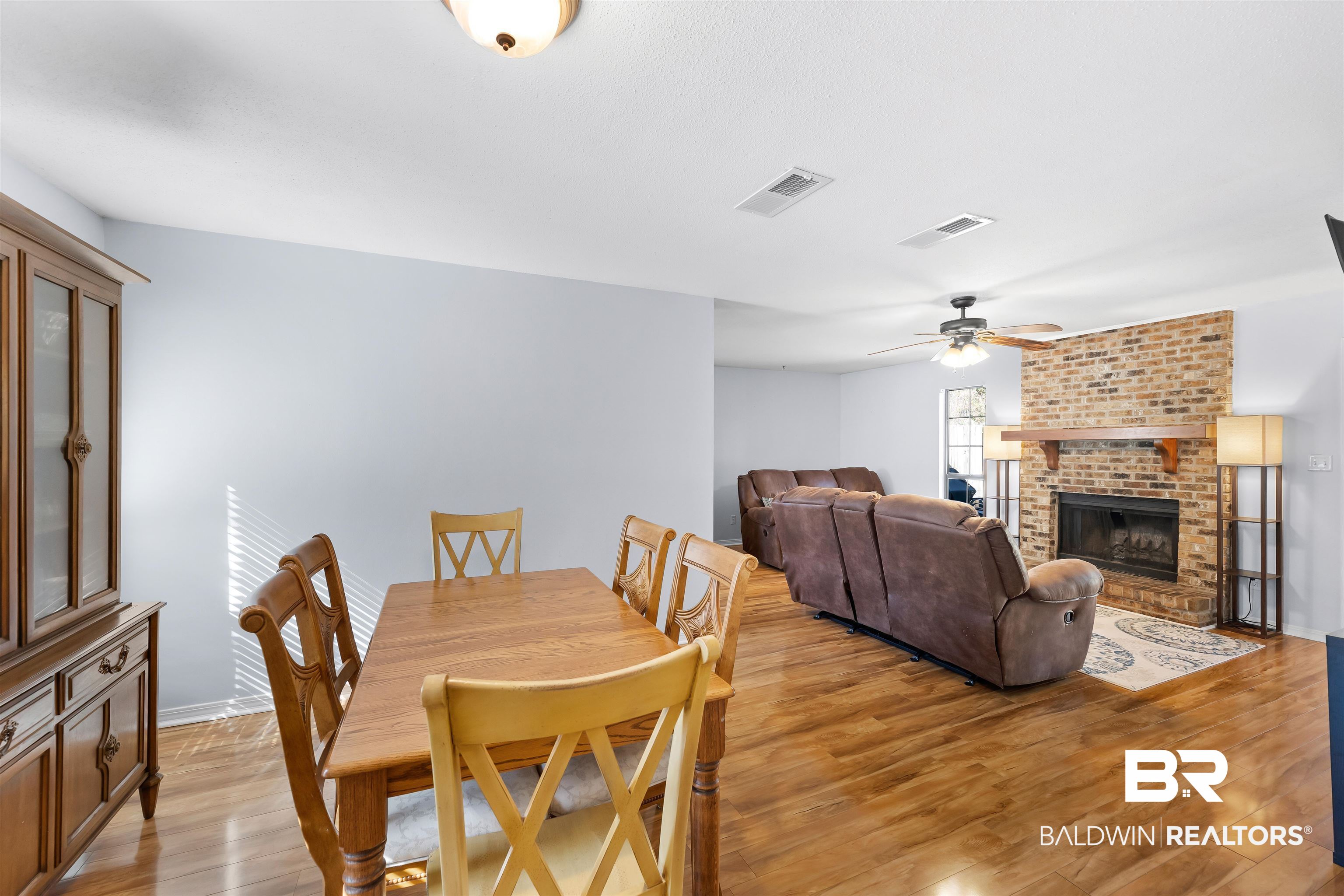 207 Ridgewood Drive Daphne, AL 36526 - Photo 4 of 17