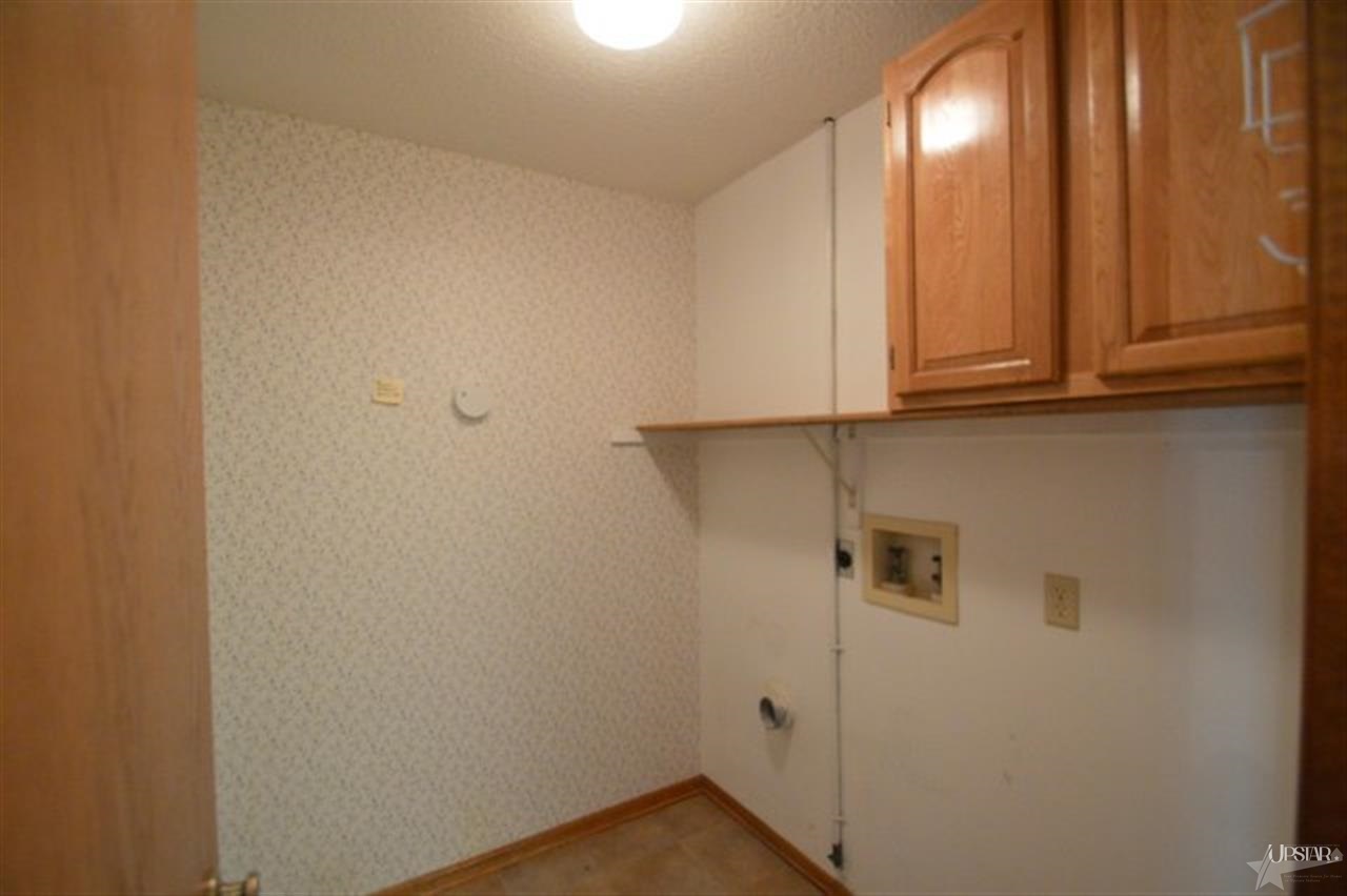4713 Crystal Ridge Cove Fort Wayne, IN 46835 - Photo 14 of 19 Gallery Image 14