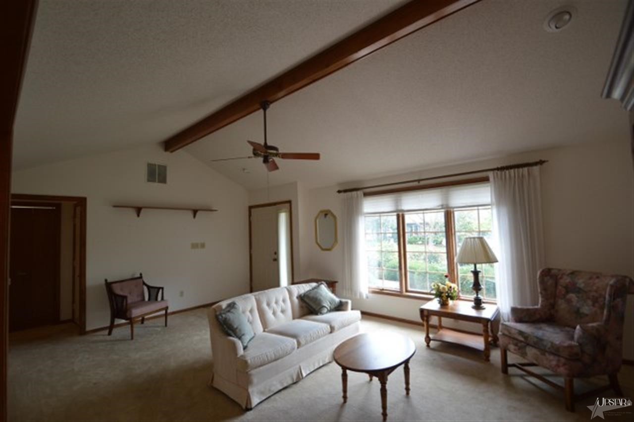 4713 Crystal Ridge Cove Fort Wayne, IN 46835 - Photo 4 of 19 Gallery Image 4