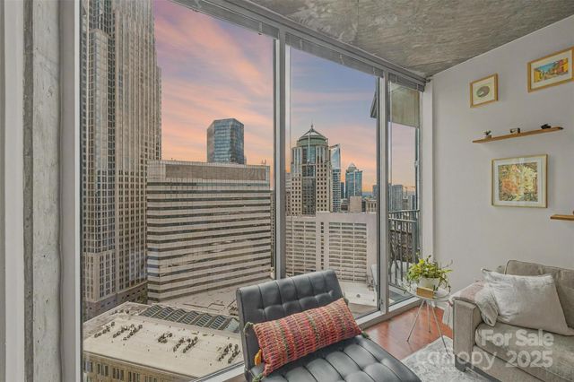 $338,000 | 210 North Church Street, Unit 2405, Charlotte, NC 28202