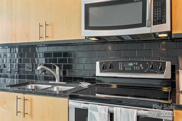 $350,000 | 210 North Church Street, Unit 2405, Charlotte, NC 28202