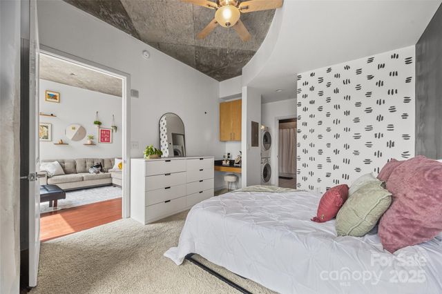 $338,000 | 210 North Church Street, Unit 2405, Charlotte, NC 28202