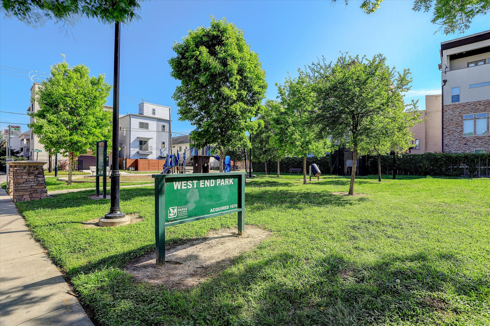 4417 Eli Street Houston, TX 77007 - Photo 17 of 24 West End Park is directly across the street.
