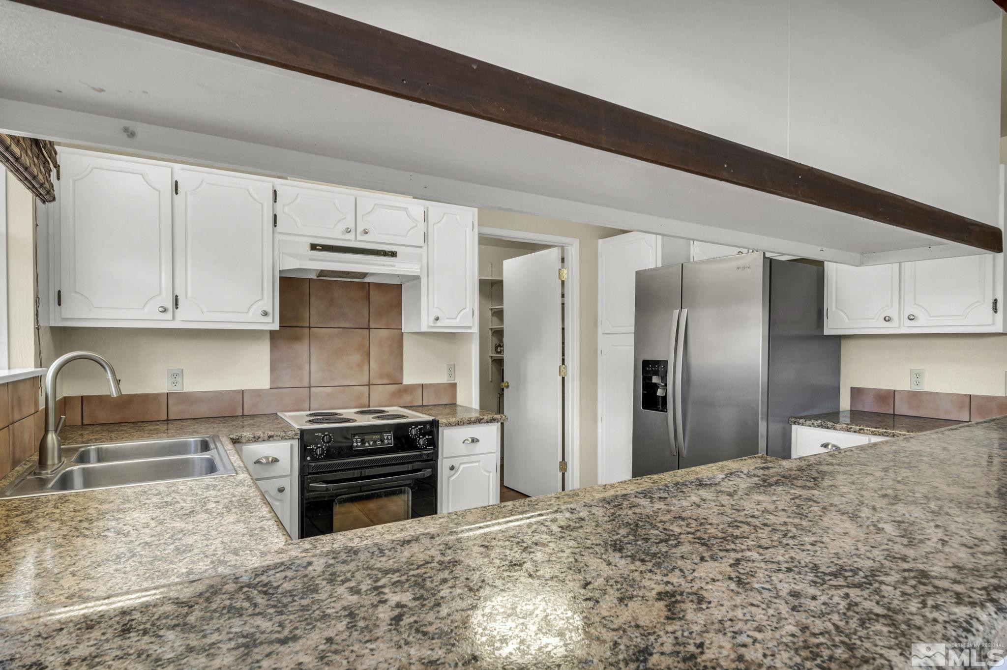 4351 Acadia Way Reno, NV 89502 - Photo 4 of 27 Photo 4