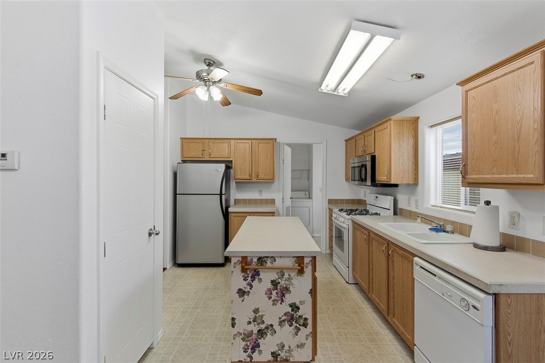 228 Hopi Lane Henderson, NV 89015 - Photo 13 of 42