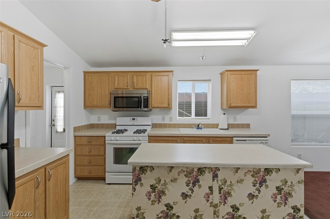 228 Hopi Lane Henderson, NV 89015 - Photo 15 of 42