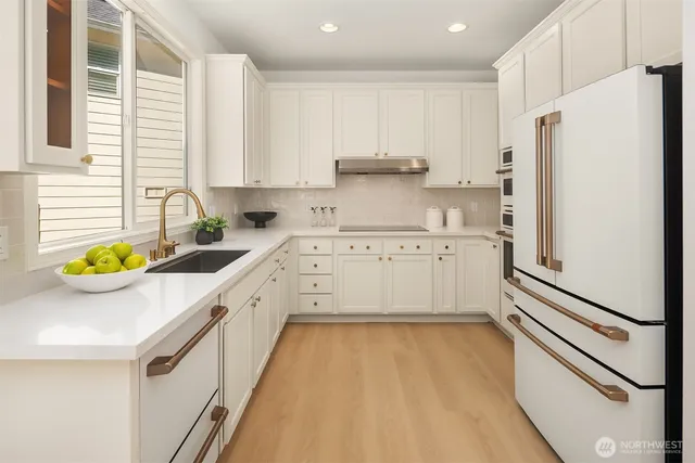 $1,690,000 | 16255 Southeast 66th Street, Bellevue, WA 98006