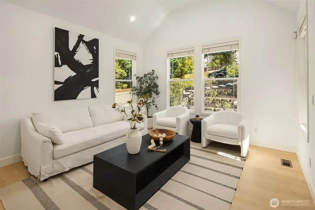 $1,690,000 | 16255 Southeast 66th Street, Bellevue, WA 98006