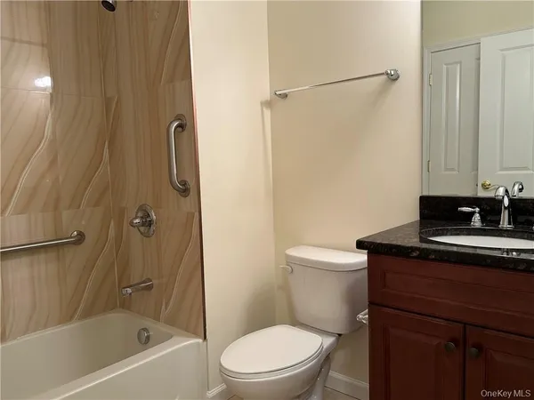 $2,895 | 75 Quaker Avenue, Unit 316, Cornwall, NY 12518