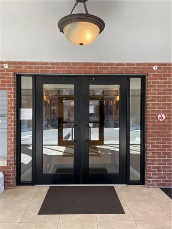 $2,895 | 75 Quaker Avenue, Unit 316, Cornwall, NY 12518