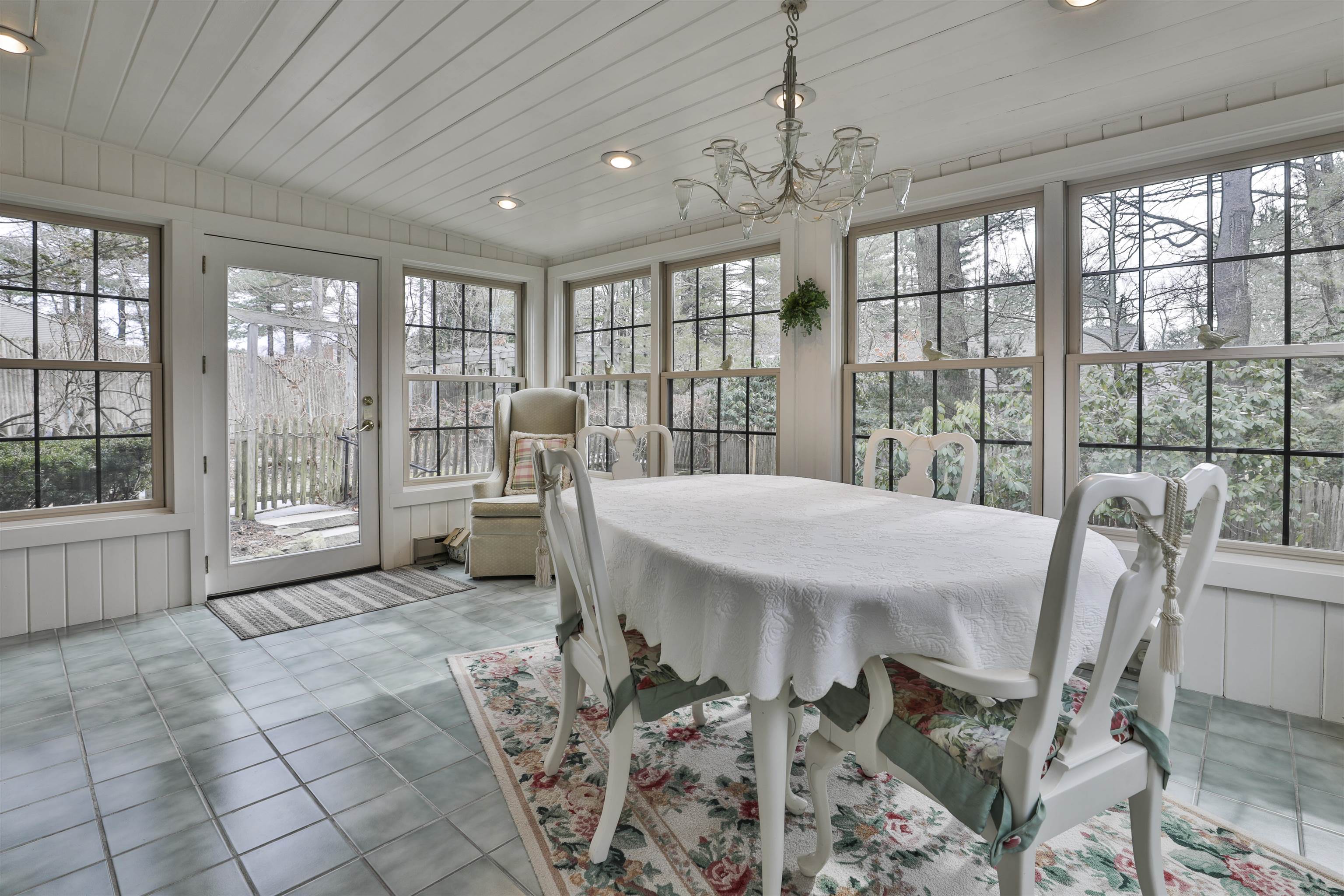 219 North Gate Road Manchester, NH 03104 - Photo 22 of 40 Gallery Image 22