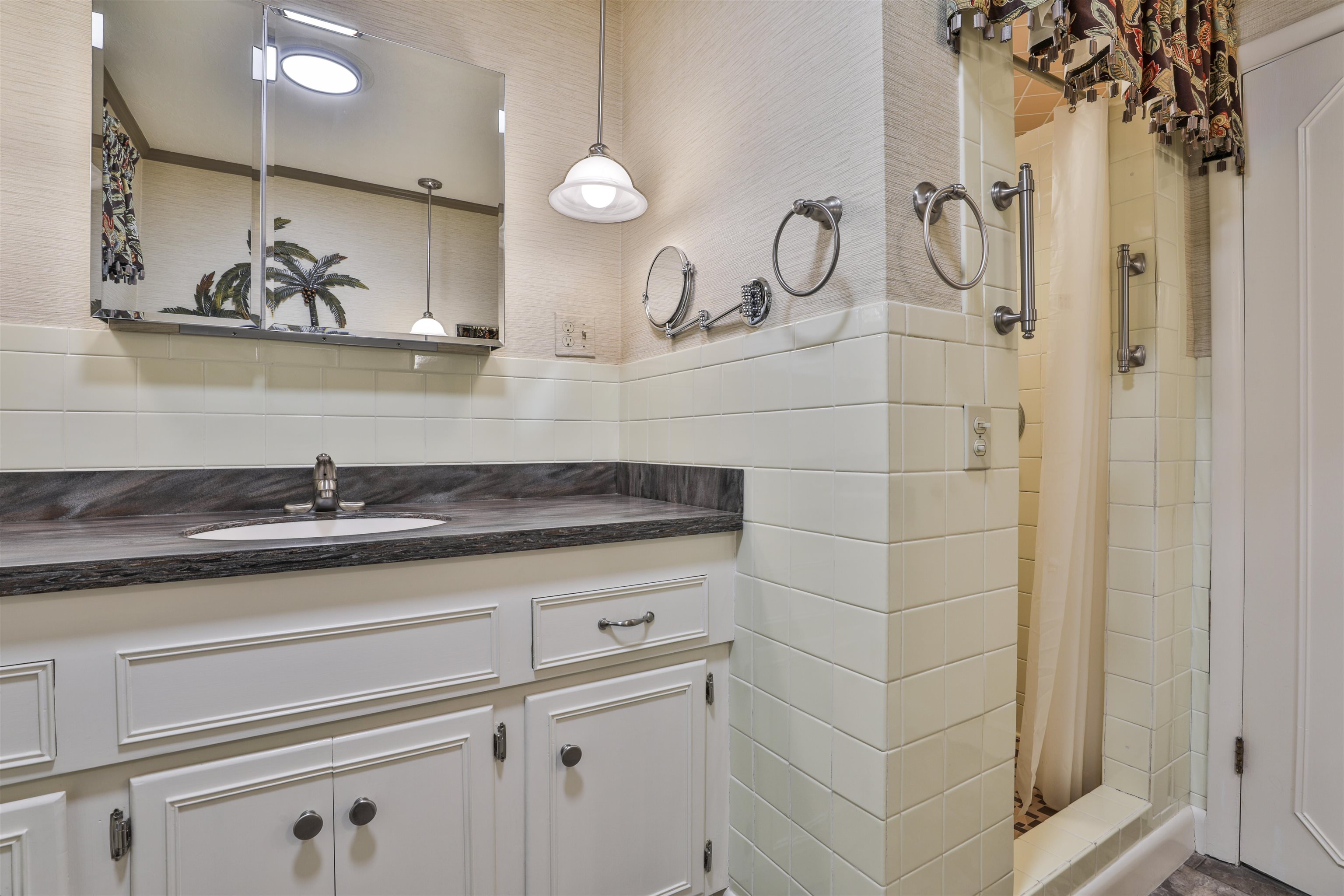 219 North Gate Road Manchester, NH 03104 - Photo 30 of 40 Gallery Image 30