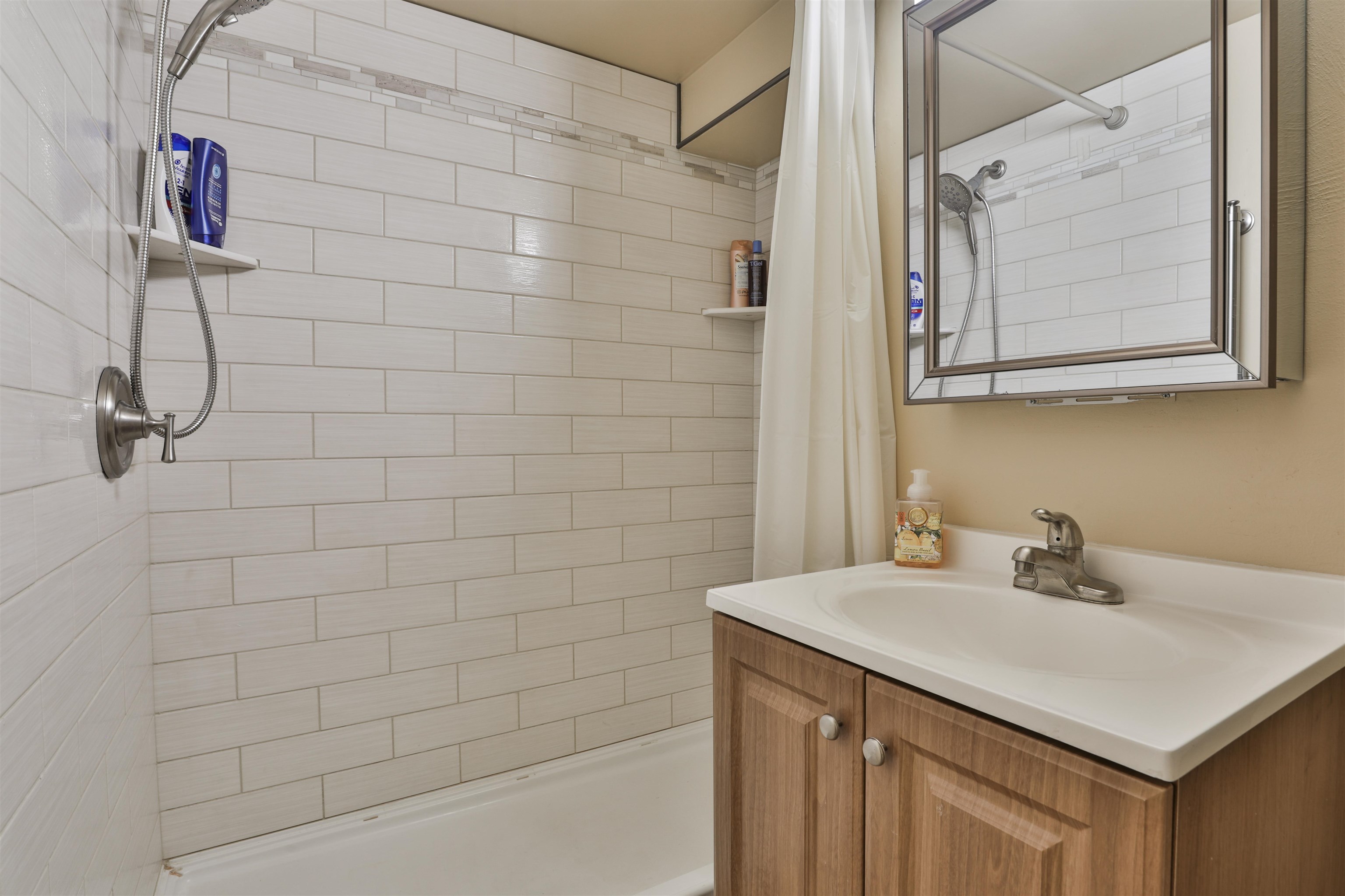 219 North Gate Road Manchester, NH 03104 - Photo 35 of 40 Gallery Image 35