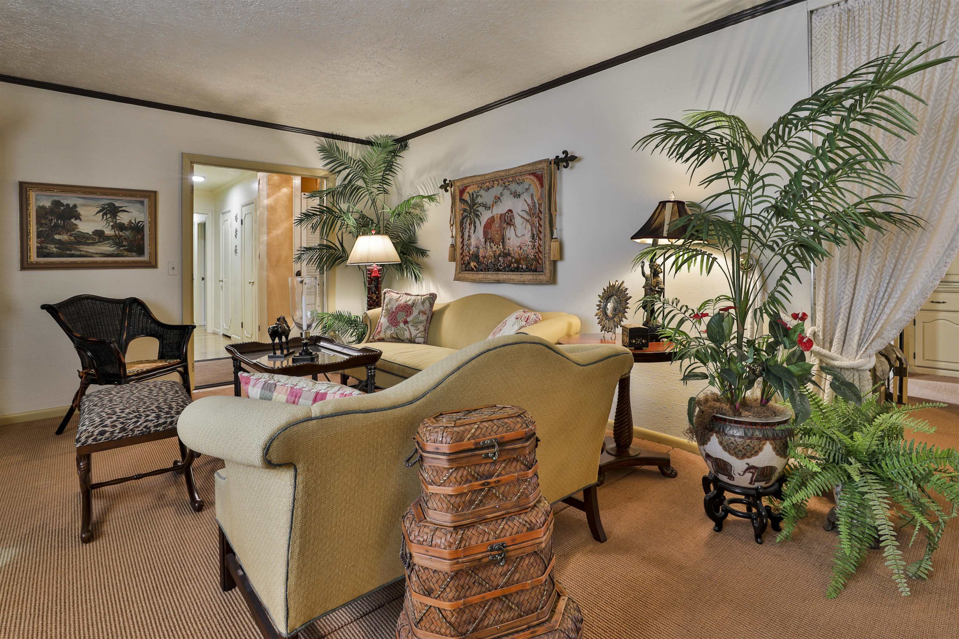 219 North Gate Road Manchester, NH 03104 - Photo 4 of 40 Gallery Image 4