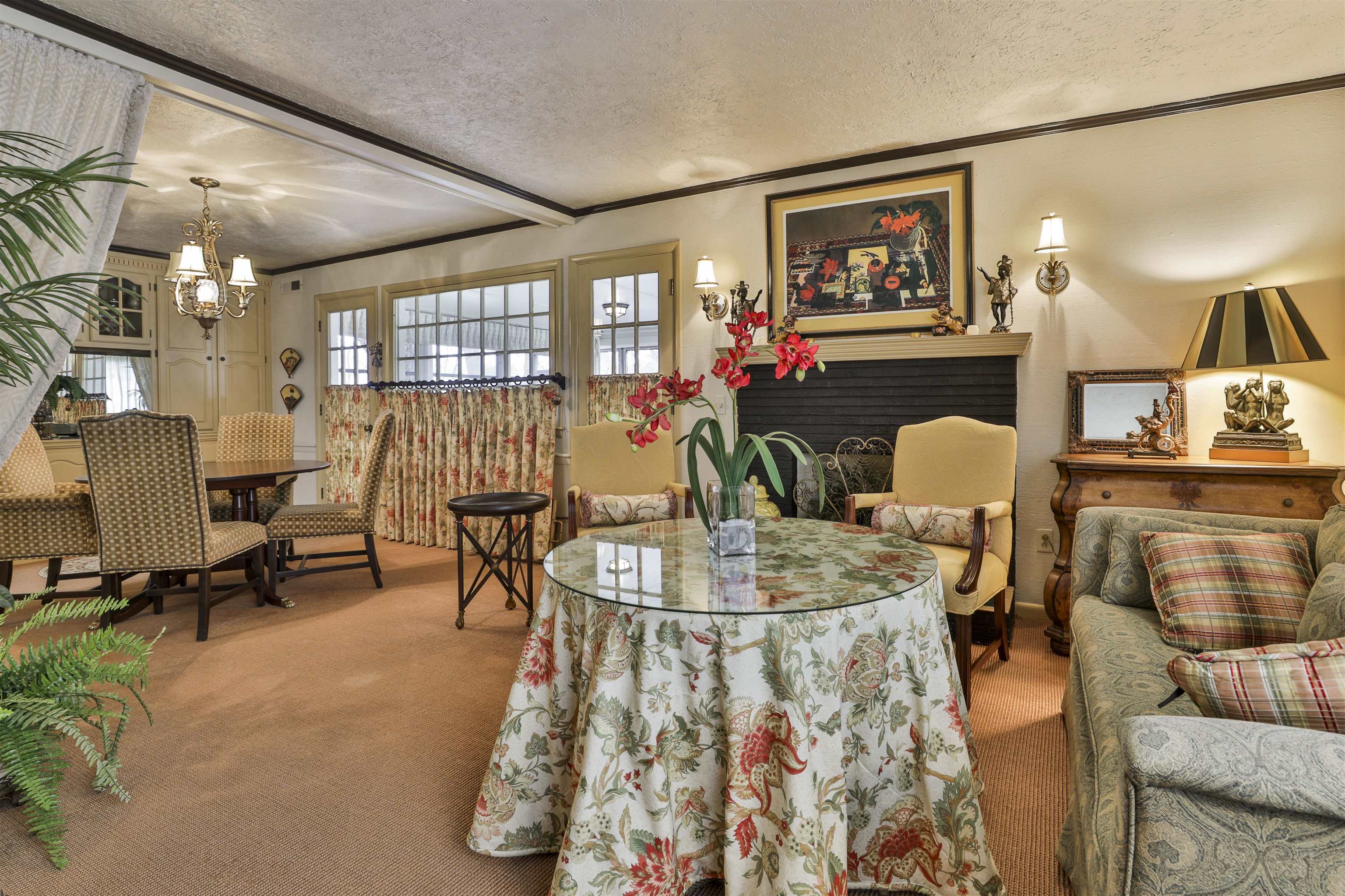 219 North Gate Road Manchester, NH 03104 - Photo 5 of 40 Gallery Image 5