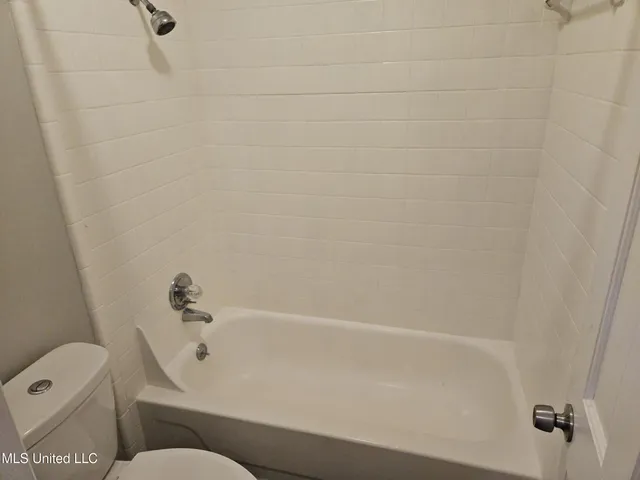 $229,900 | 1431 Tracewood Drive, Jackson, MS 39211