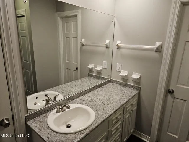 $229,900 | 1431 Tracewood Drive, Jackson, MS 39211