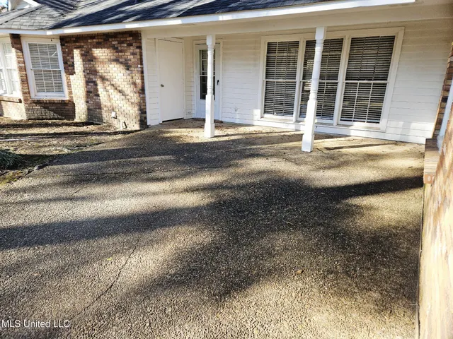 $229,900 | 1431 Tracewood Drive, Jackson, MS 39211