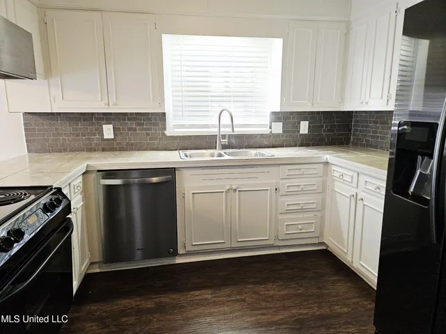 $229,900 | 1431 Tracewood Drive, Jackson, MS 39211