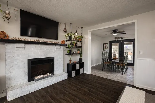 $230,000 | 626 Jill Ann Drive, Knob Noster, MO 65336