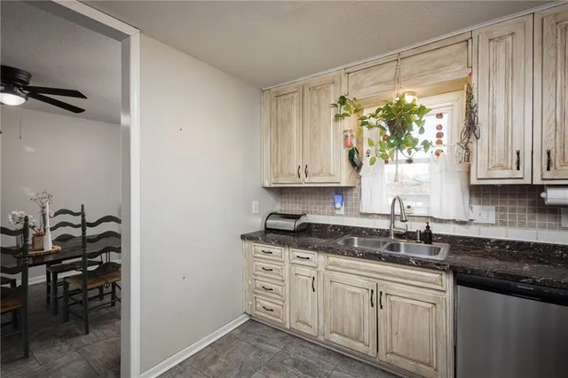 $230,000 | 626 Jill Ann Drive, Knob Noster, MO 65336