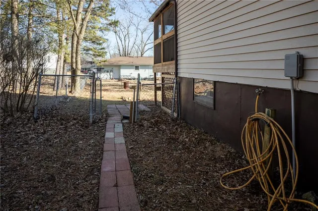 $230,000 | 626 Jill Ann Drive, Knob Noster, MO 65336