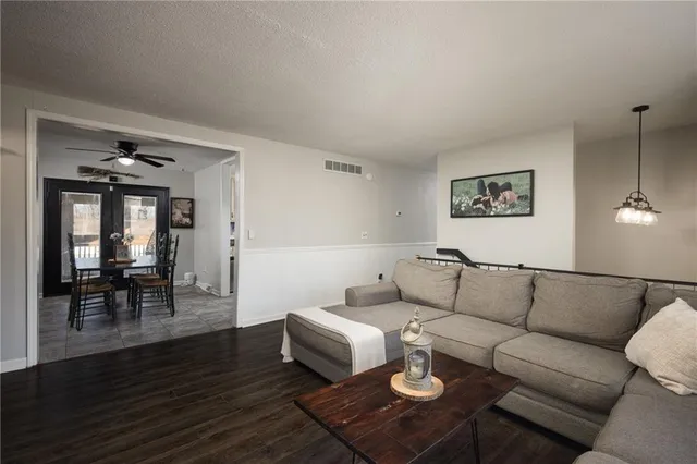 $230,000 | 626 Jill Ann Drive, Knob Noster, MO 65336