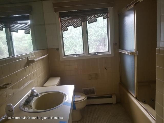 511 Albermarle Road Brick, NJ 08724 - Photo 13 of 23 351-624621 Bathroom (3)