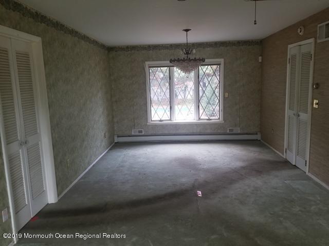 511 Albermarle Road Brick, NJ 08724 - Photo 8 of 23 351-624621 dinningroom